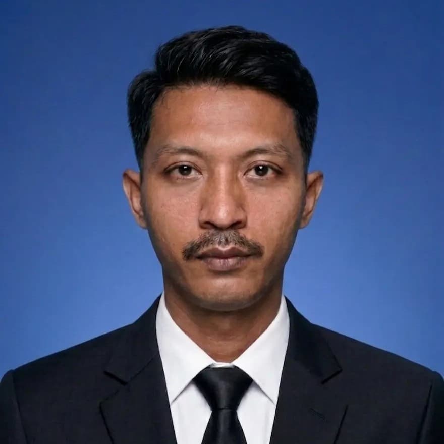 Syamsul Bakhri, S.M 